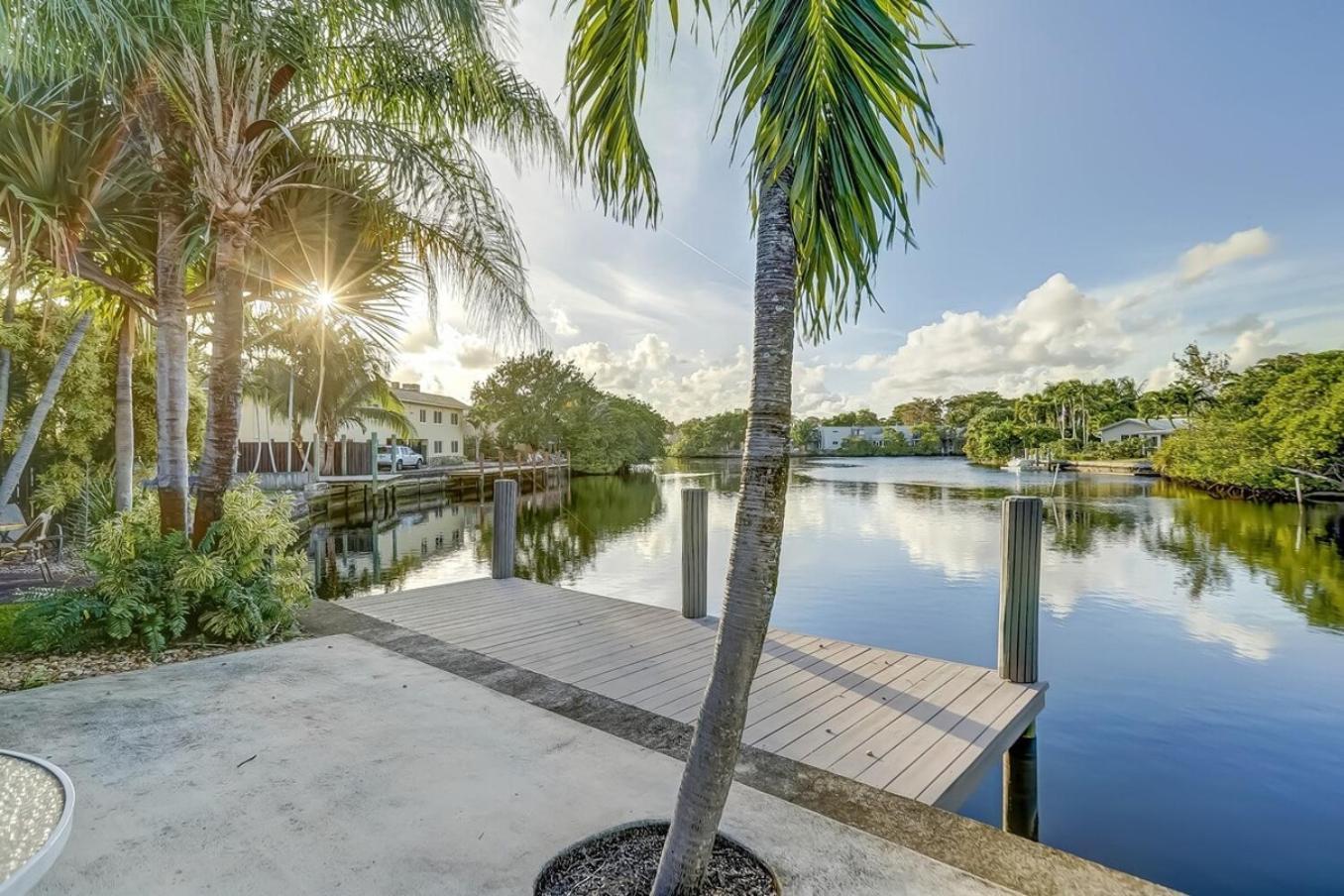 Waterfront Apartment Private Patio Pool 劳德代尔堡 外观 照片